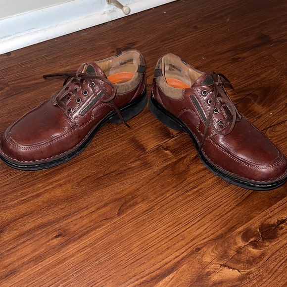 LAST CHANCE ⏰ Clarks 1825 Unstoppables 8.5 M Leather Tie Dress Shoes - Picture 2 of 7